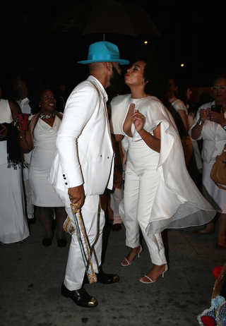 Illustration for article titled Solange Had the Most Turnt Up Wedding of the Year
